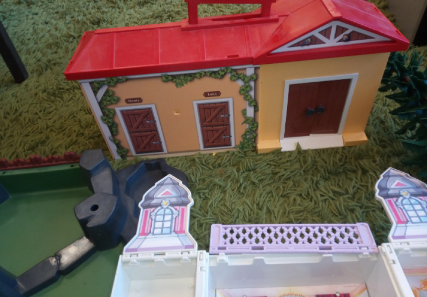 Playmobil identification help please