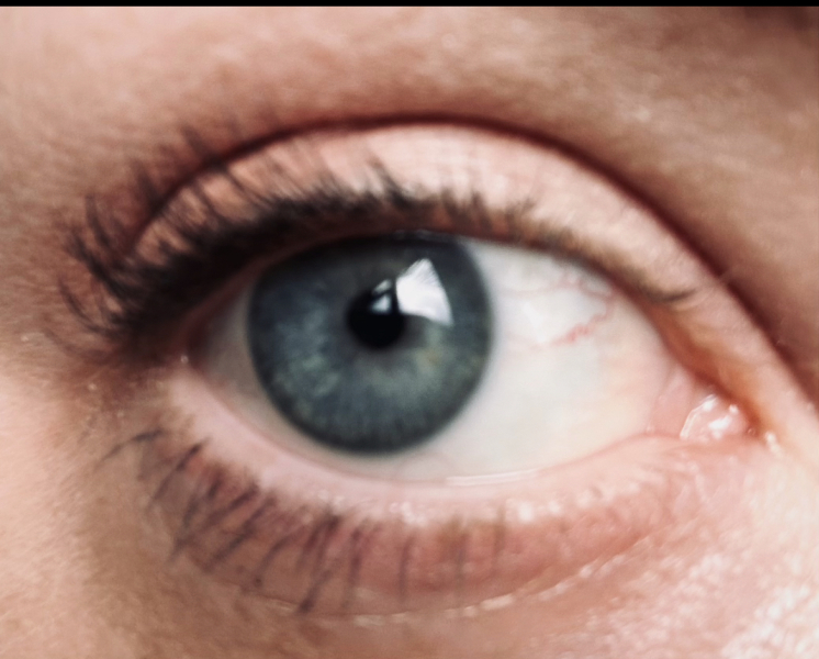 For all those 'what colour are my eyes' posts