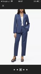 Statement suit