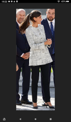 Royal Style and Beauty - what goes in the Bold Tower? White stilettos, green coats and too much of the flower?