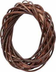 DIY Christmas wreath with fresh foliage