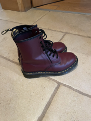 Dark Academia - anyone who loves this style?