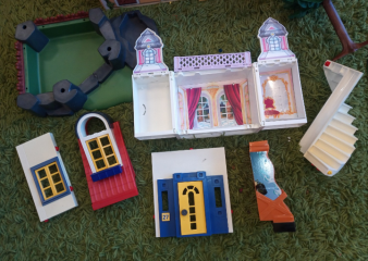 Playmobil identification help please