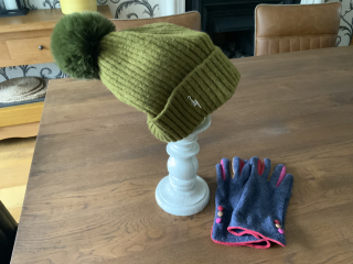 Dark Academia - anyone who loves this style?