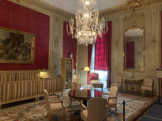 Royal Style and Beauty - what goes in the Bold Tower? White stilettos, green coats and too much of the flower?