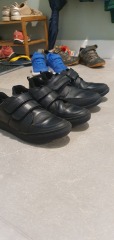 It's a school shoe spot the difference thread!