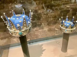 Royal Style and Beauty - what goes in the Bold Tower? White stilettos, green coats and too much of the flower?