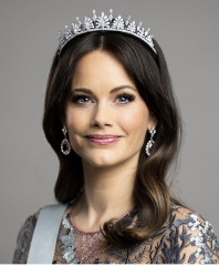 Royal Style and Beauty - what goes in the Bold Tower? White stilettos, green coats and too much of the flower?