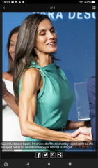 Royal Style: Embracing Autumn with a Varied Wardrobe - let's be like KC3 and enjoy!