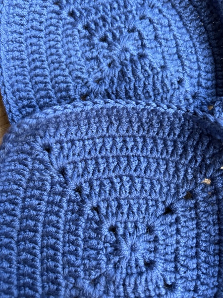 Woolly Hugs: A blanket in memory of JanH.