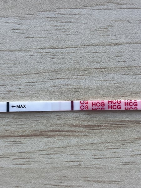 8dpo could this easy@home be positive? Not solid line