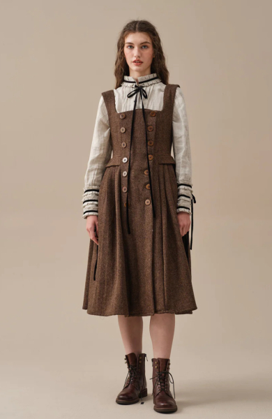 Dark Academia 2 - the conversation continues..