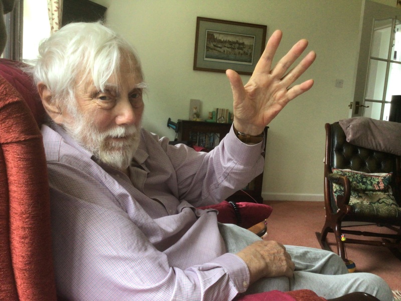 Woolly Hugs: A Blanket for fellow Mumsnetter thegreylady. Can you help us please?