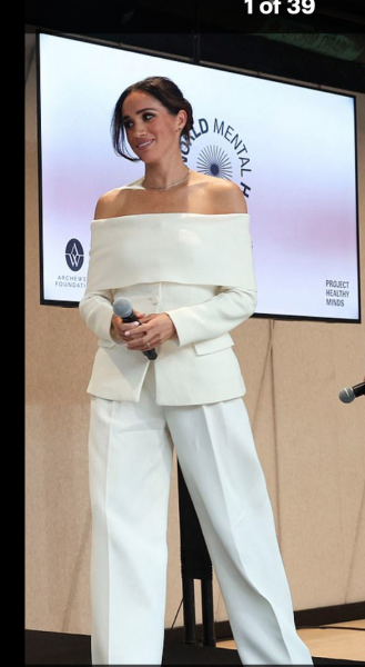 Meghan, Duchess of Sussex spotted out and about, part 2