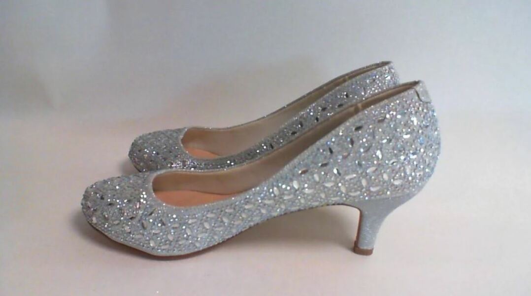 Shoes to go with this dress I'm wearing to get married in!
