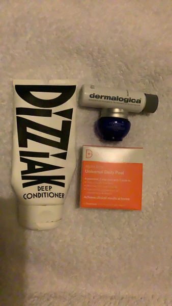 Do you get the urge to splurge on beauty products? Are your cupboards full of your stash? Join this group of beauty addicts!