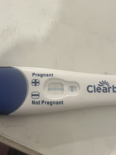 Line eyes help due to start IVF freaking out