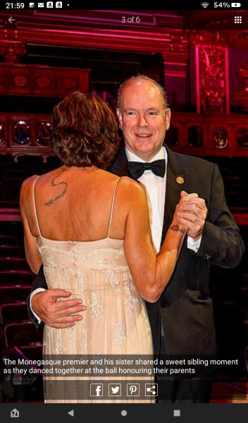 Royal Style: Embracing Autumn with a Varied Wardrobe - let's be like KC3 and enjoy!