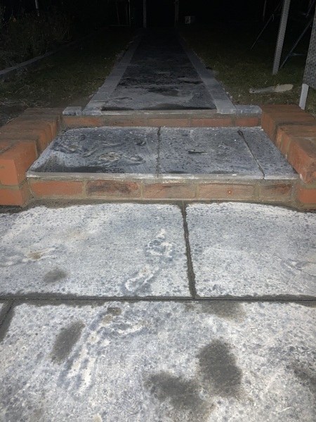 Help ! Builder has cocked up - pictures