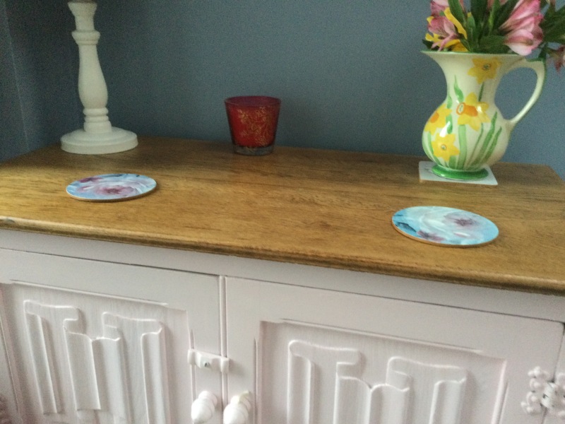 Who knows anything about oak tables ?
