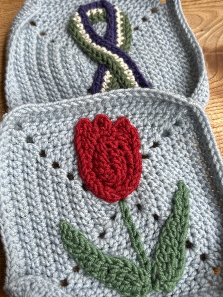 Woolly Hugs: A blanket in memory of JanH.