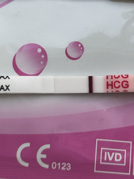 Lines eyes? Evap? 12dpo
