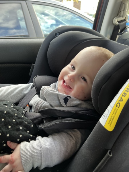 Please can anyone help ?! In hospital abroad with sick baby ( graphic pictures)