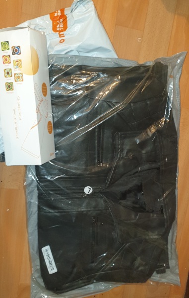 Got a free 'Air Up' type bottle and faux leather jacket for free playing Temus fish game...