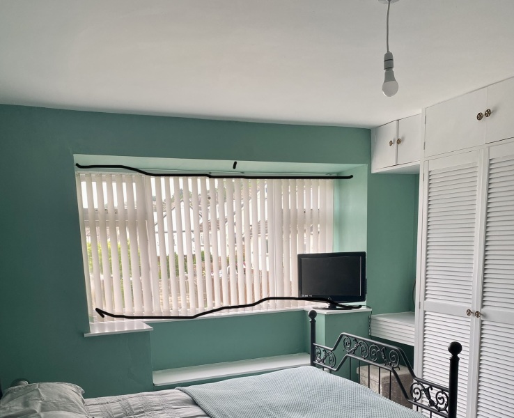 How to dress this window
