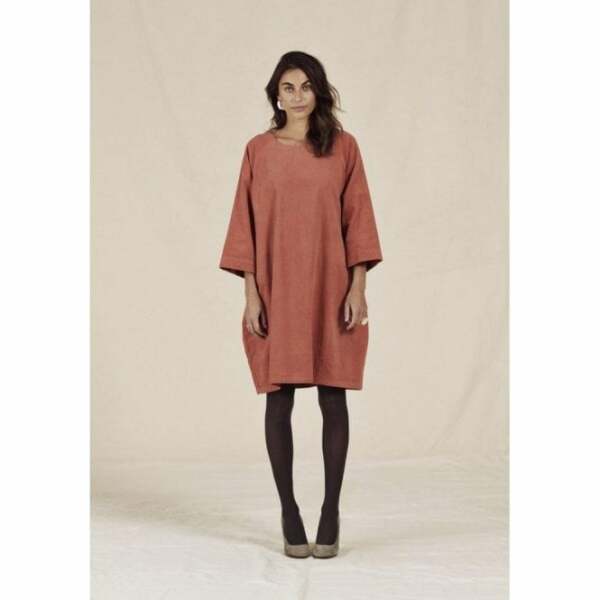 Dresses with uncomfortable waist ties