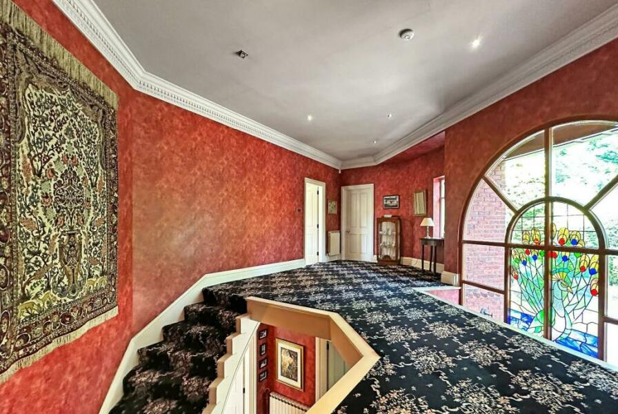 AIBU to think this house is an accident waiting to happen?