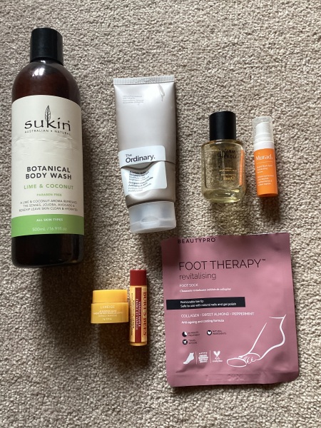 Do you get the urge to splurge on beauty products? Are your cupboards full of your stash? Join this group of beauty addicts!