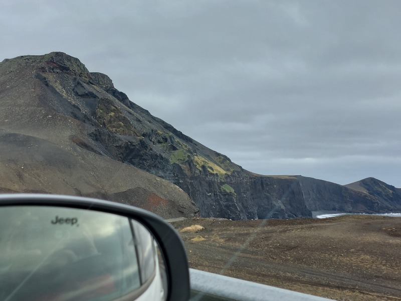 Come and tell me your dull and unexciting news 27: Calmly through the day