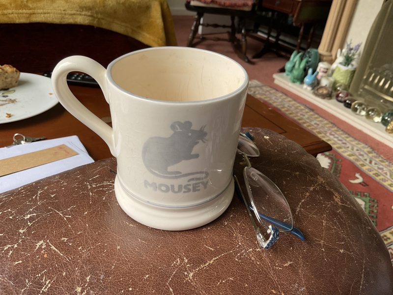 Woolly Hugs: A Blanket for fellow Mumsnetter thegreylady. Can you help us please?