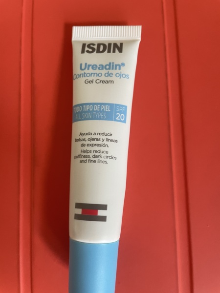 Do you get the urge to splurge on beauty products? Are your cupboards full of your stash? Join this group of beauty addicts!