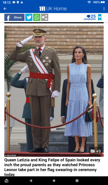 Royal Style: Embracing Autumn with a Varied Wardrobe - let's be like KC3 and enjoy!