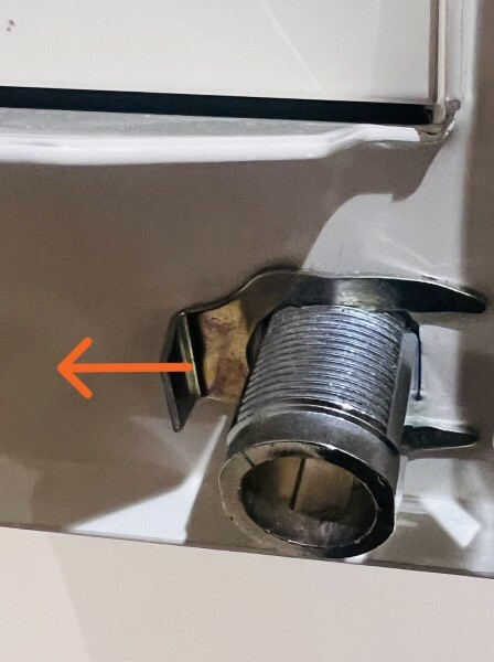 Mailbox lock- How to remove old lock?