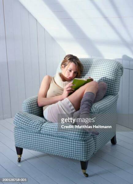 Does anyone ACTUALLY ever "curl up" with a book?