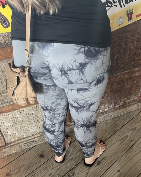 To think scrunch bum leggings look fucking shit