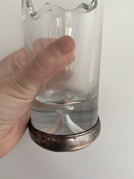 Help - could anyone give me ideas for where a type of vase would be from?
