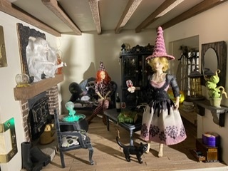 Does anyone have a dolls house? As a hobby?