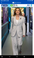 Royal Style: Embracing Autumn with a Varied Wardrobe - let's be like KC3 and enjoy!