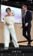 Royal Style: Embracing Autumn with a Varied Wardrobe - let's be like KC3 and enjoy!