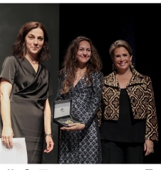 Royal Style: Embracing Autumn with a Varied Wardrobe - let's be like KC3 and enjoy!