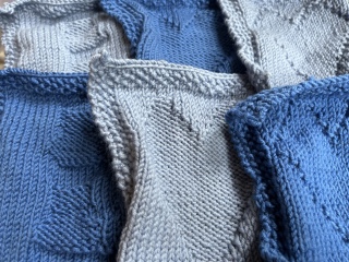 Woolly Hugs: A blanket in memory of JanH.