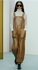 Les Parisiennes des Mamanset: A Sin of Pride