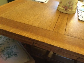 Who knows anything about oak tables ?