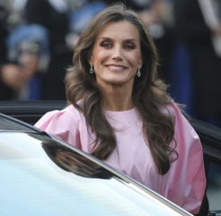 Royal Style: Embracing Autumn with a Varied Wardrobe - let's be like KC3 and enjoy!