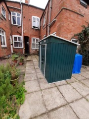 Do you think the garden is shared?