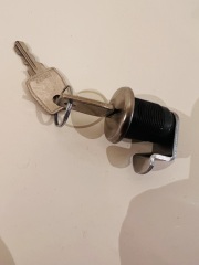 Mailbox lock- How to remove old lock?